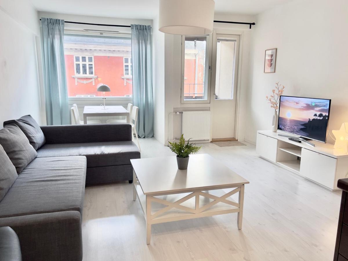 Lovely Central Apartment Гельсінкі Екстер'єр фото